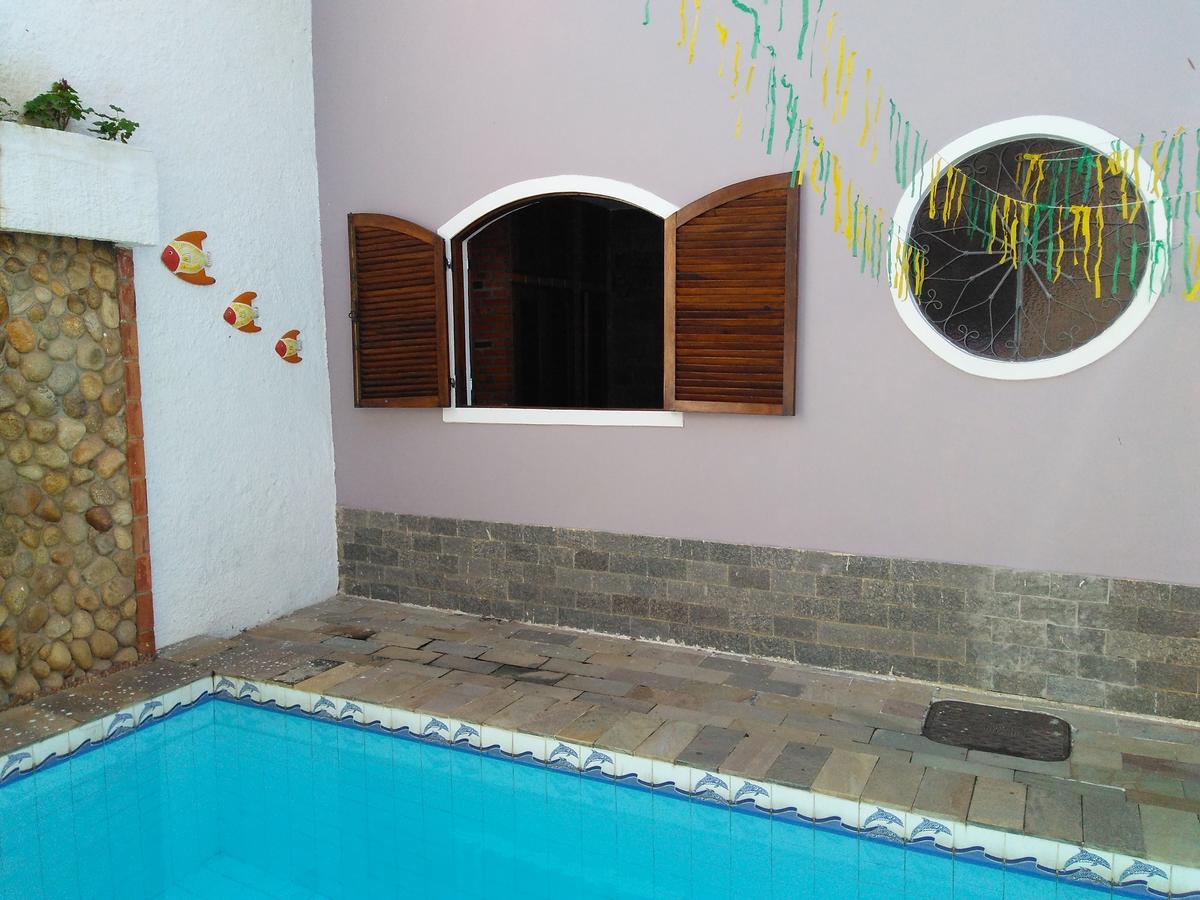 Suítes Nosso Lar Habitación en casa particular