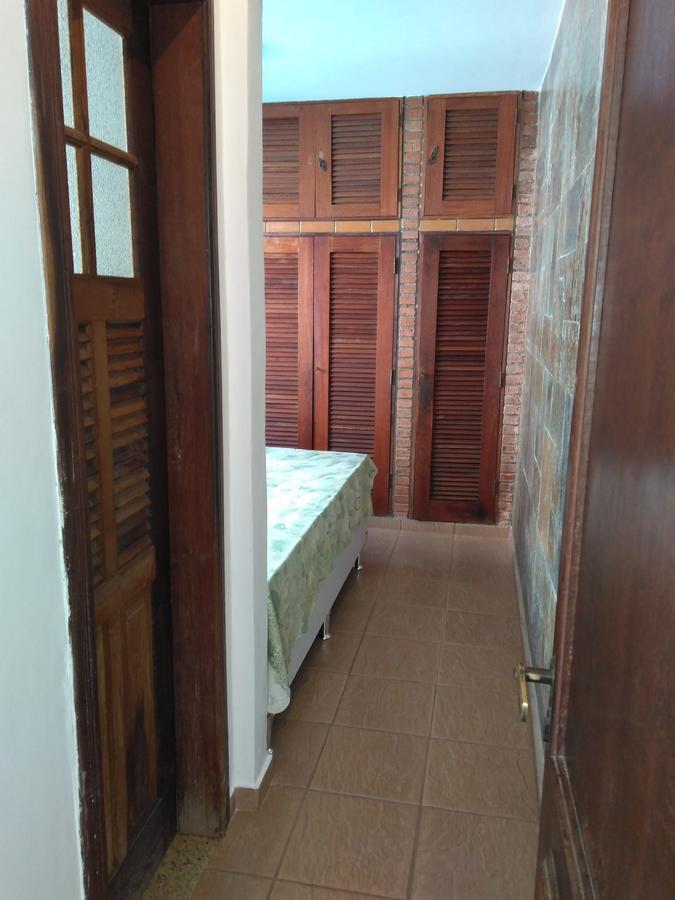 Suítes Nosso Lar Habitación en casa particular *